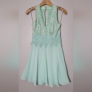 Speed fashion size 5/6 vintage lace teal dress